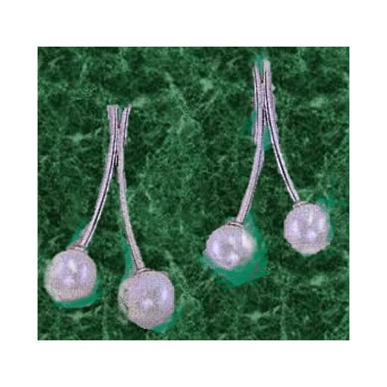 Double wire earrings and pearls