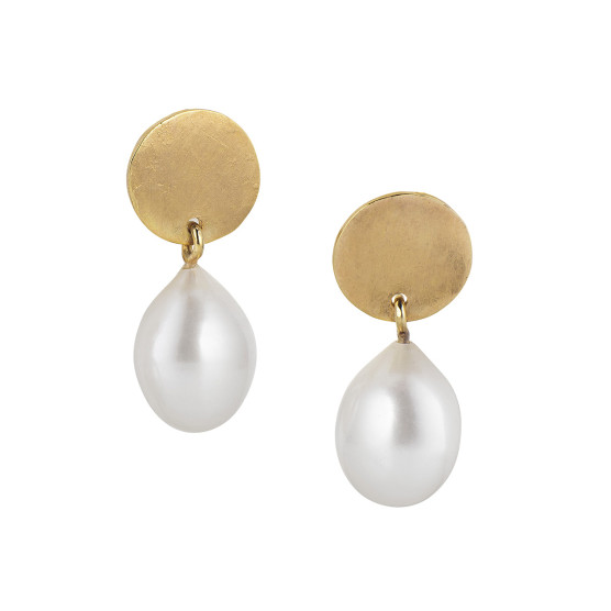 Earrings pearl drops in round elements