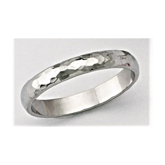 Wedding rings in white gold