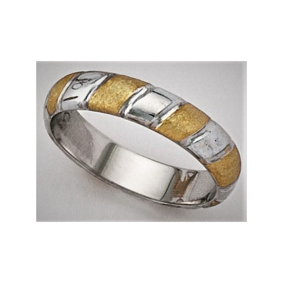 Two-tone wedding rings