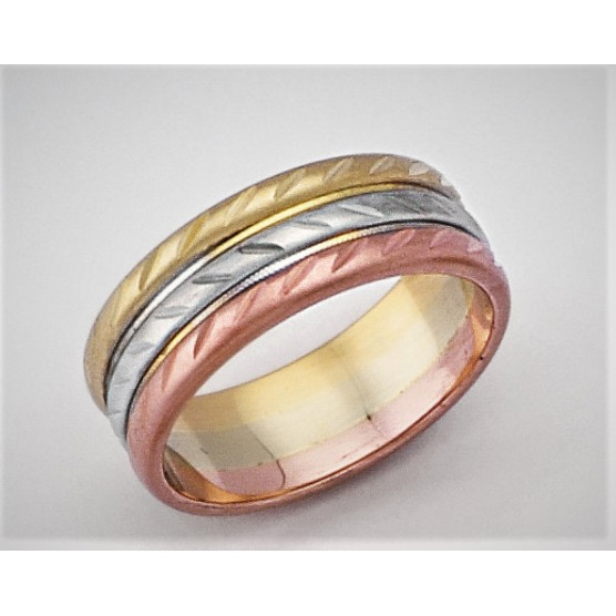 Wedding rings in three colors