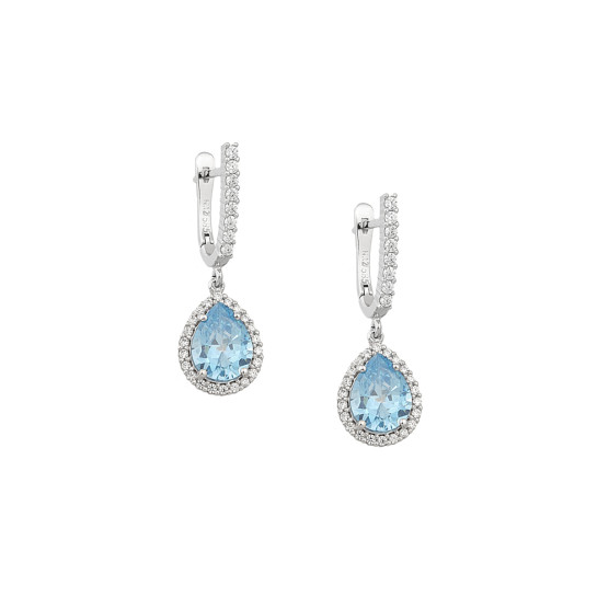 Earrings hanging in white gold